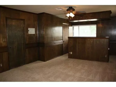 137 Cameron, Altus, OK 73521 photo 7