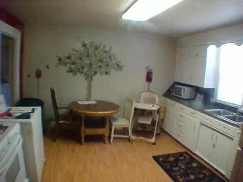 601 SW 3rd, Tuttle, OK 73089 photo 5