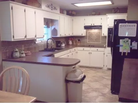 609 Cambridge, Altus, OK 73521 photo 2