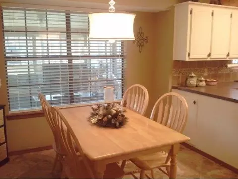 609 Cambridge, Altus, OK 73521 photo 4