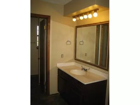 221 NW Boundry Rd, Erick, OK 73645 photo 9