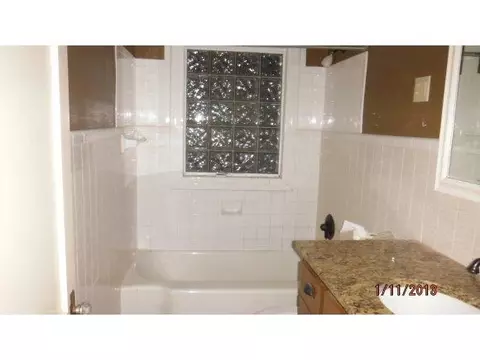 943 Elm, Altus, OK 73521 photo 3