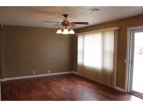 4 Anchor, Sayre, OK 73662 photo 2