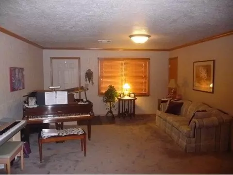 701 S Third, Cheyenne, OK 73628 photo 4