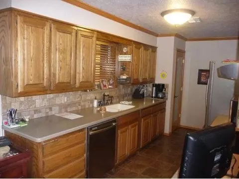 701 S Third, Cheyenne, OK 73628 photo 8