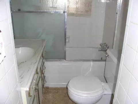 205 W Second St, Watonga, OK 73772 photo 4