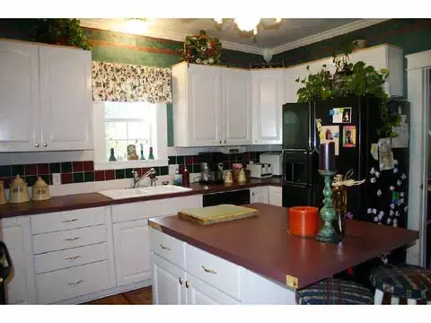 921 E Harrison, Guthrie, OK 73044 photo 4