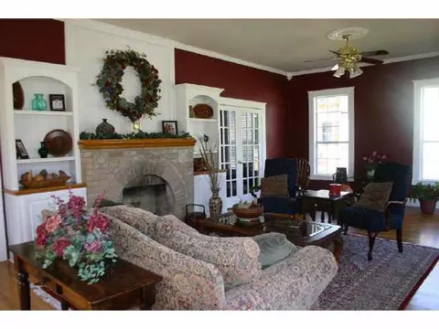 921 E Harrison, Guthrie, OK 73044 photo 6