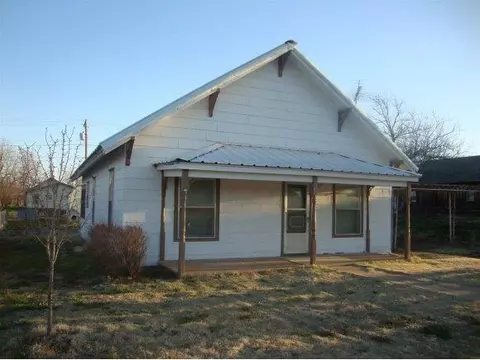 425 E Main Hydro, Hydro, OK 73048 photo 1