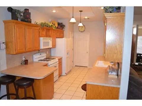 3805 Harmony Dr, Moore, OK 73160 photo 12