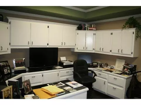 308 Val Verde, Altus, OK 73521 photo 3