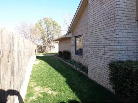 3208 Partridge, Altus, OK 73521 photo 4
