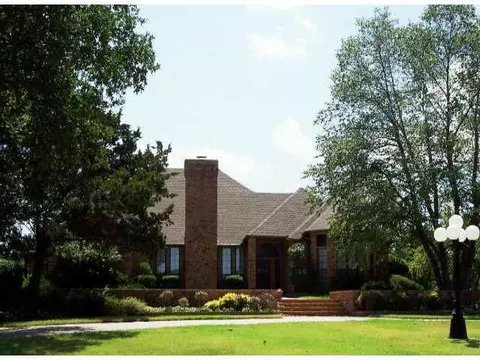 2104 Tamara Rd, Guthrie, OK 73044 photo 1
