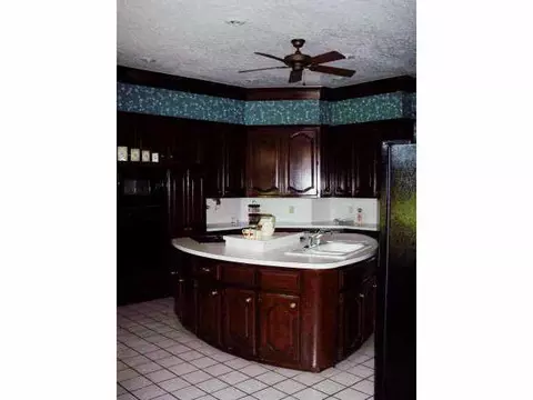2104 Tamara Rd, Guthrie, OK 73044 photo 9