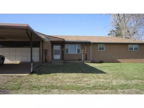 305 W Adams, Corn, OK 73024 photo 1