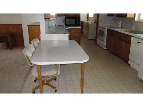 305 W Adams, Corn, OK 73024 photo 10