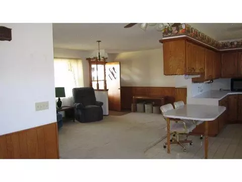 305 W Adams, Corn, OK 73024 photo 3