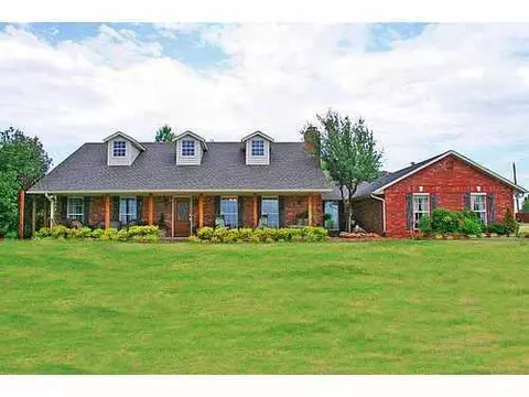 1207 N Sara Rd, Tuttle, OK 73089 photo 1