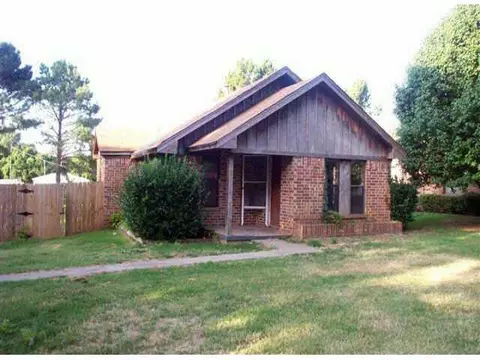 408 W Apache Ave, Rush Springs, OK 73082 photo 1
