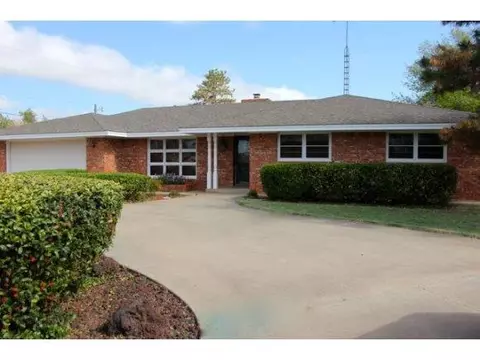 601 Pine Tree, Frederick, OK 73542 photo 1