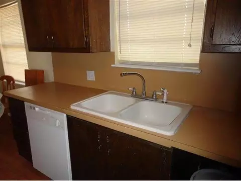 704 Mars, Altus, OK 73521 photo 7