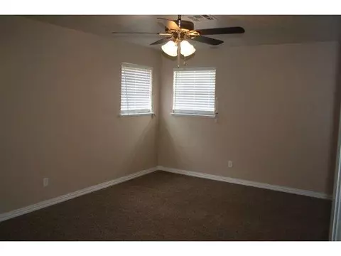 1309 Inis, Altus, OK 73521 photo 11