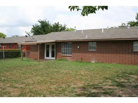 1309 Inis, Altus, OK 73521 photo 12