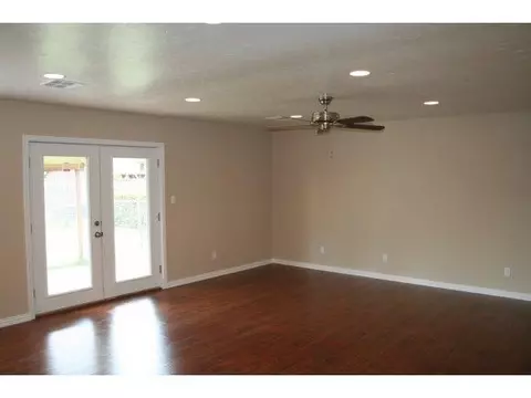 1309 Inis, Altus, OK 73521 photo 4