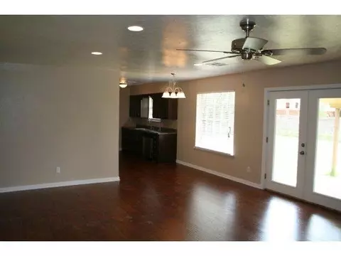 1309 Inis, Altus, OK 73521 photo 6