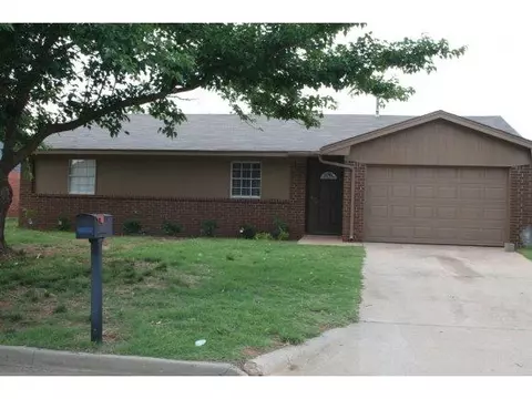 1309 Inis, Altus, OK 73521 photo 3