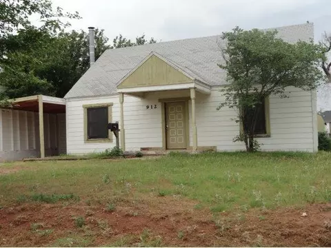 912 N Willard, Altus, OK 73521 photo 1
