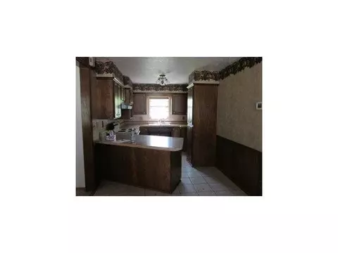 314 N 5th St, Thomas, OK 73669 photo 3