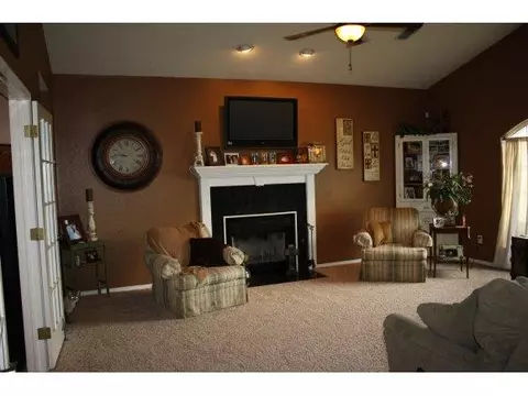 1212 N Towne, Altus, OK 73521 photo 2