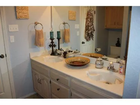1212 N Towne, Altus, OK 73521 photo 9