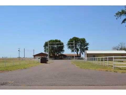 20376 E 1050 Rd, Elk City, OK 73644 photo 1