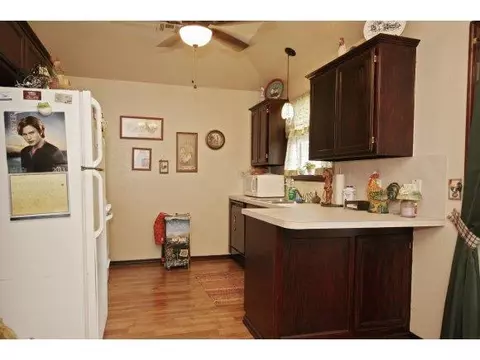 404 Crest, Norman, OK 73071 photo 8