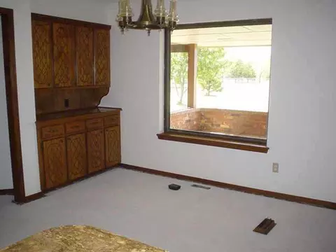 5908 Aero Dr, Tuttle, OK 73089 photo 5