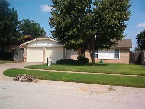 605 Ash Ln, Norman, OK 73072 photo 1
