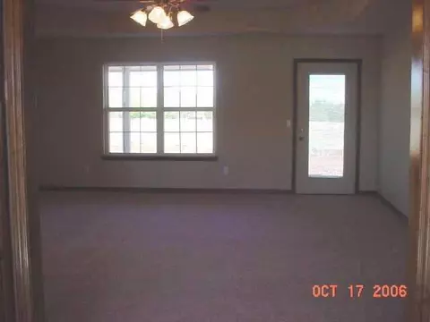 2077 W County Rd 1237, Tuttle, OK 73089 photo 2