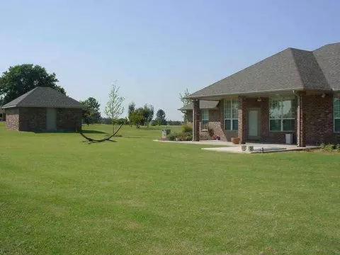 7904 Blue Spruce Ln, Tuttle, OK 73089 photo 6