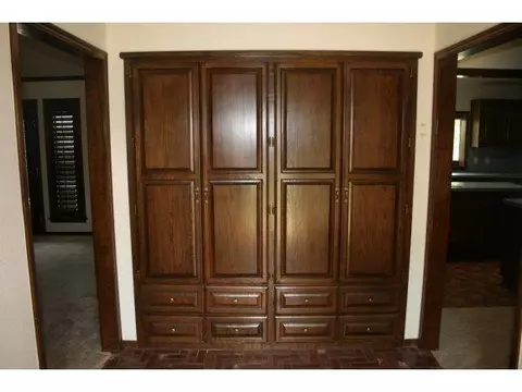 217 Val Verde, Altus, OK 73521 photo 3