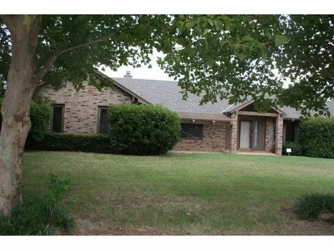 217 Val Verde, Altus, OK 73521 photo 2