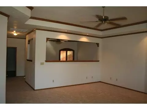 121 Buena Vista Loop, Altus, OK 73521 photo 2