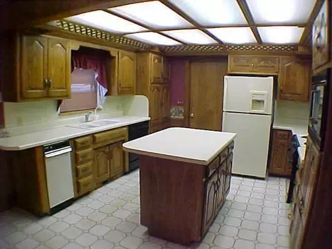 605 SW 3rd, Tuttle, OK 73089 photo 3