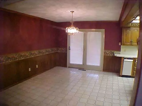 605 SW 3rd, Tuttle, OK 73089 photo 4
