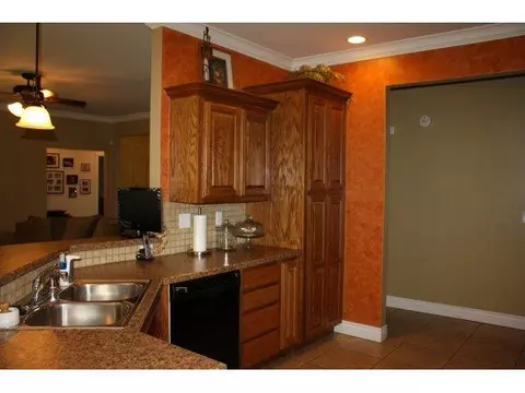1004 Stephanie, Altus, OK 73521 photo 6