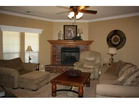 1004 Stephanie, Altus, OK 73521 photo 2