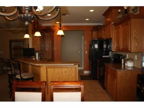 1004 Stephanie, Altus, OK 73521 photo 3