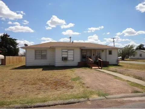 1200 E Chestnut, Altus, OK 73521 photo 2
