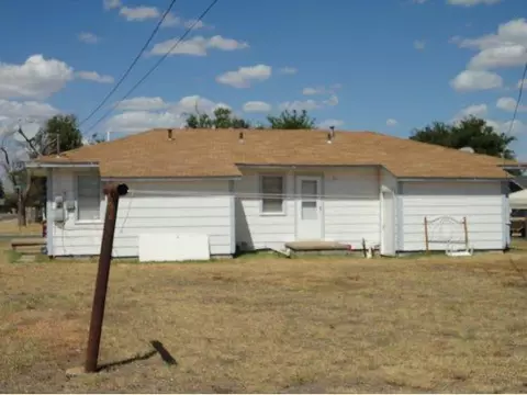 1200 E Chestnut, Altus, OK 73521 photo 4